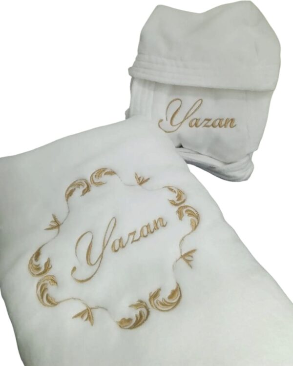 Pack couverture + peignoir de bain – Image 2